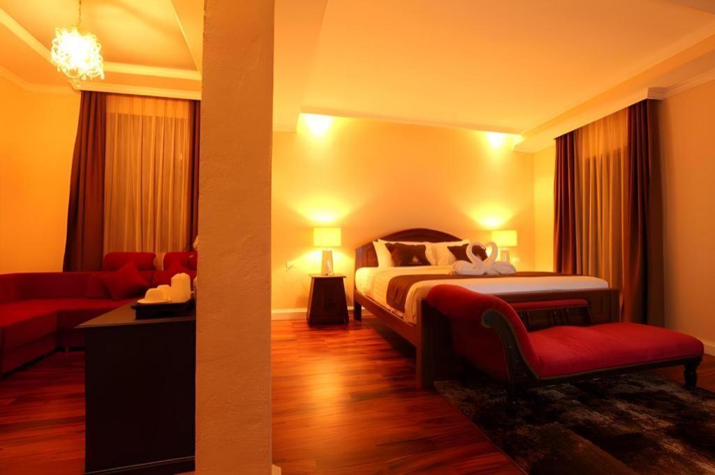 Le Luxe Boutique Hotel Vientiane Exterior foto