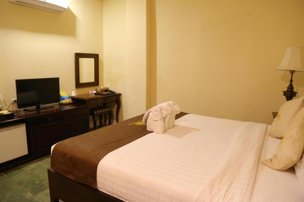 Le Luxe Boutique Hotel Vientiane Exterior foto